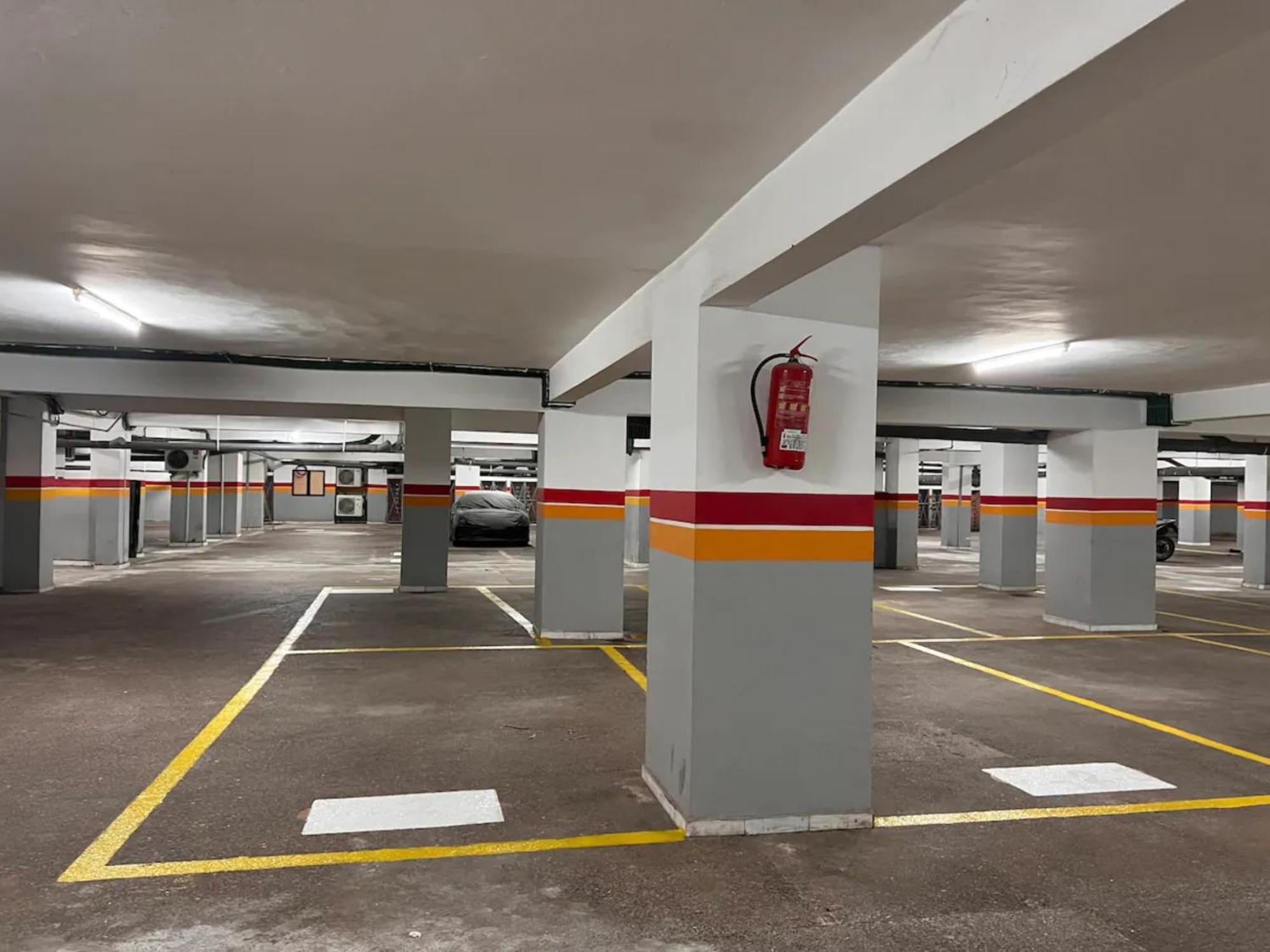 C-Appartement De Luxe Plein Centre De Gueliz Avec Piscine Parking Wifi Netflix Марракеш Экстерьер фото