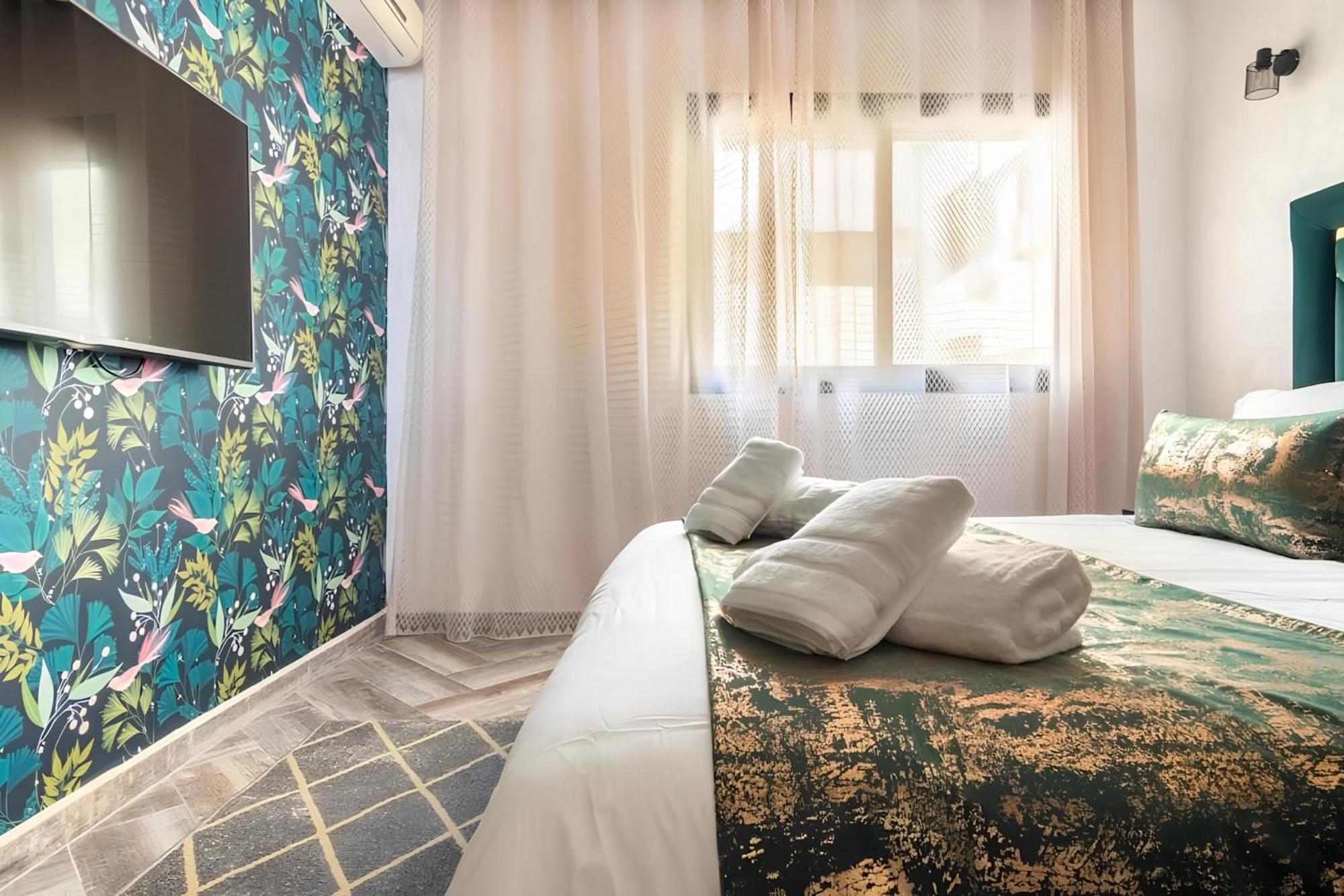 C-Appartement De Luxe Plein Centre De Gueliz Avec Piscine Parking Wifi Netflix Марракеш Экстерьер фото