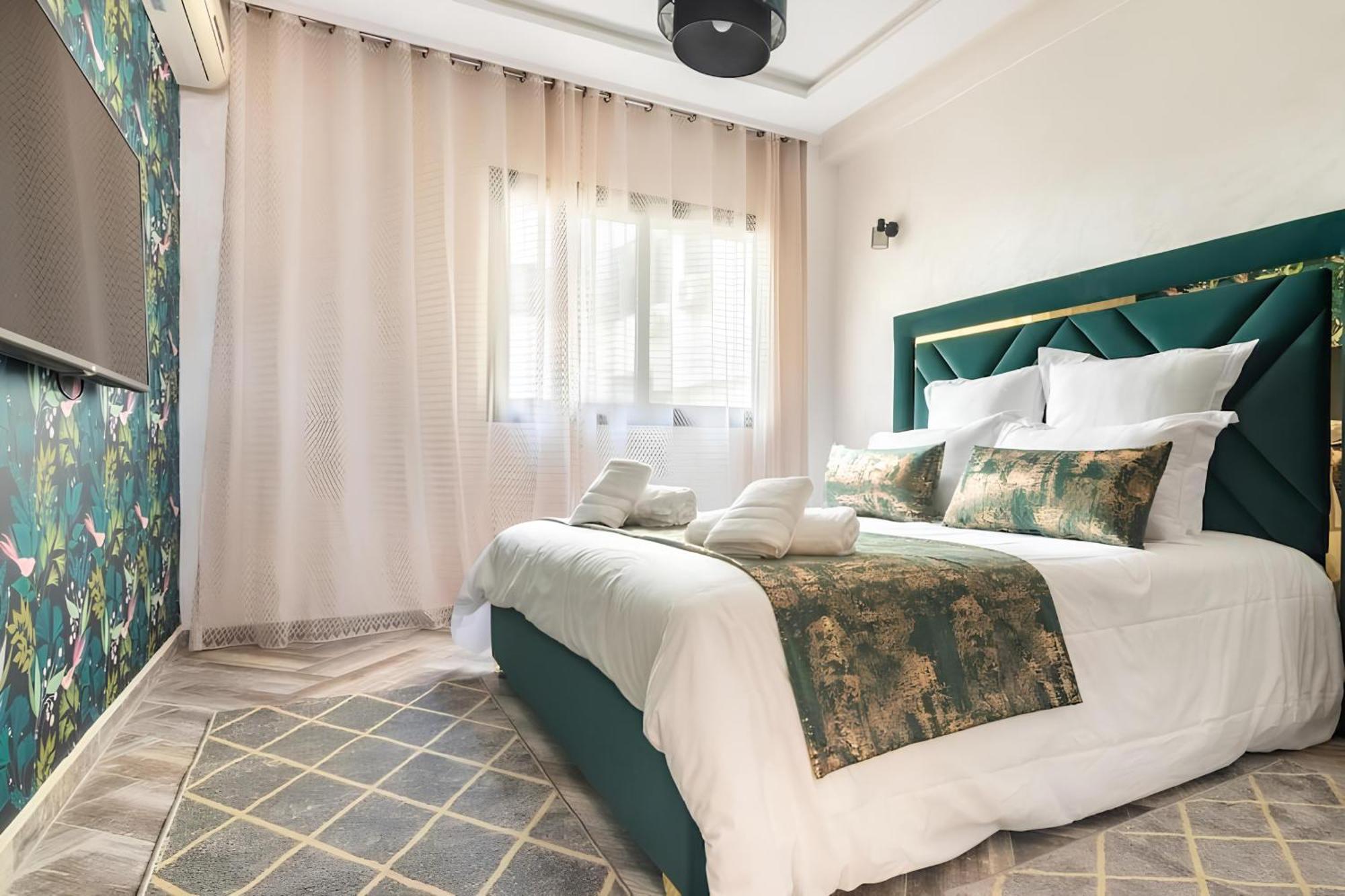 C-Appartement De Luxe Plein Centre De Gueliz Avec Piscine Parking Wifi Netflix Марракеш Экстерьер фото